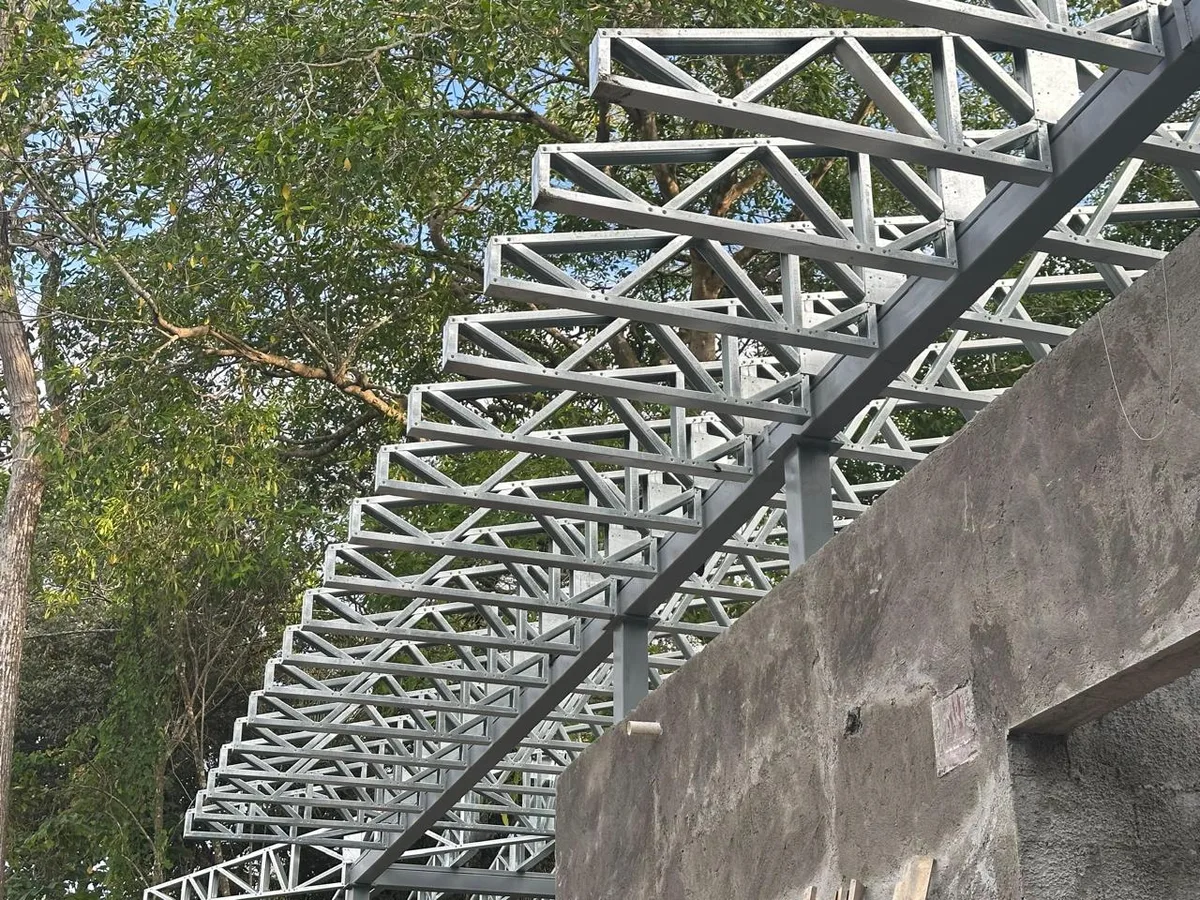 Steel roof truss · 16